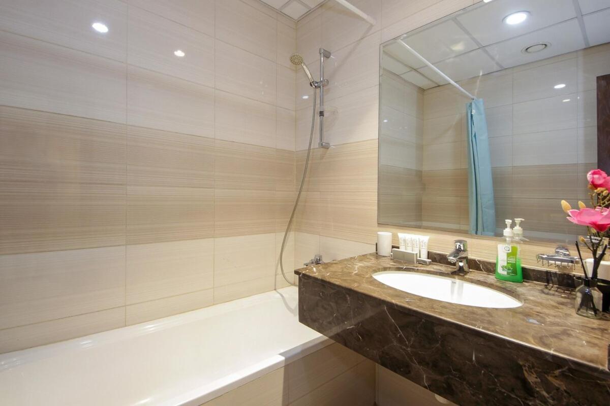 Apartment Contemporary 1br With Stunning Views In Jvc By Bhavan Dubai